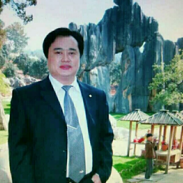 眼神停止优美的照片