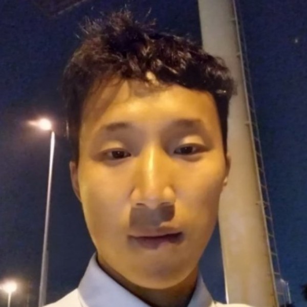 木工老板的照片