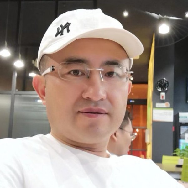 雄熠的照片