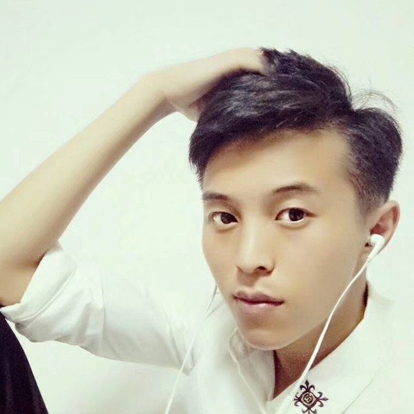 纳     尼的照片