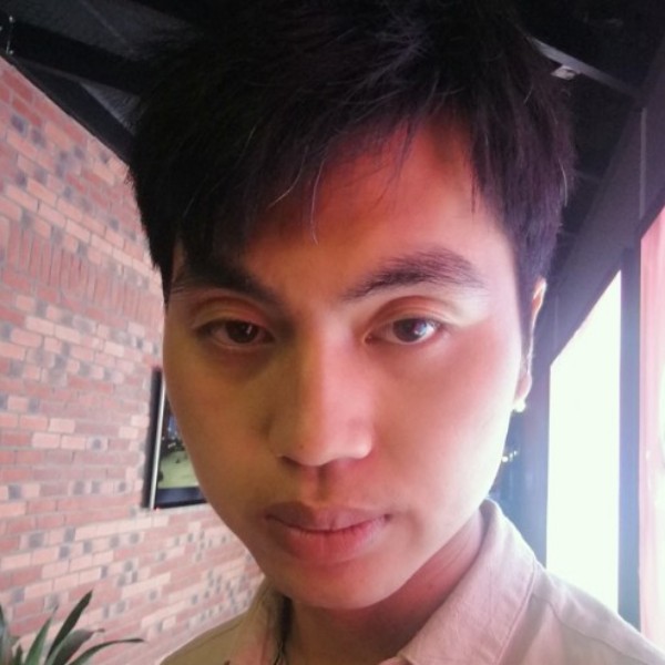 思恋回首笑点低的照片