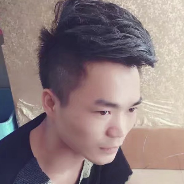 稳重蹁跹火车的照片