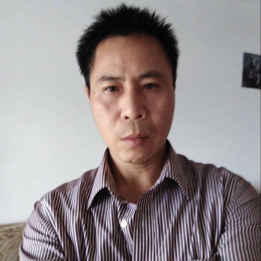 务实笑靥的照片