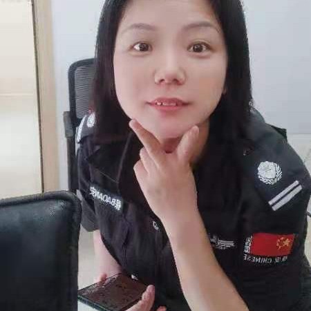 善良深拥大叔的照片