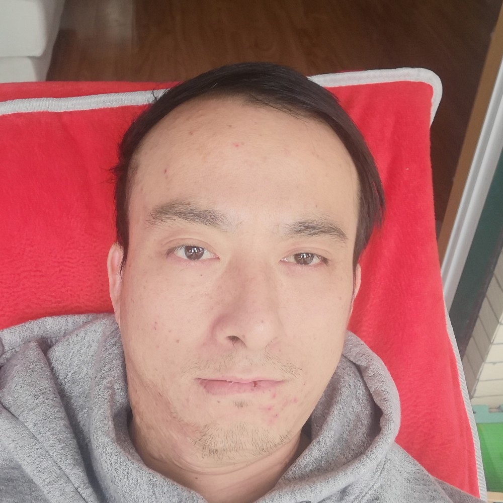 热情蹁跹手套的照片