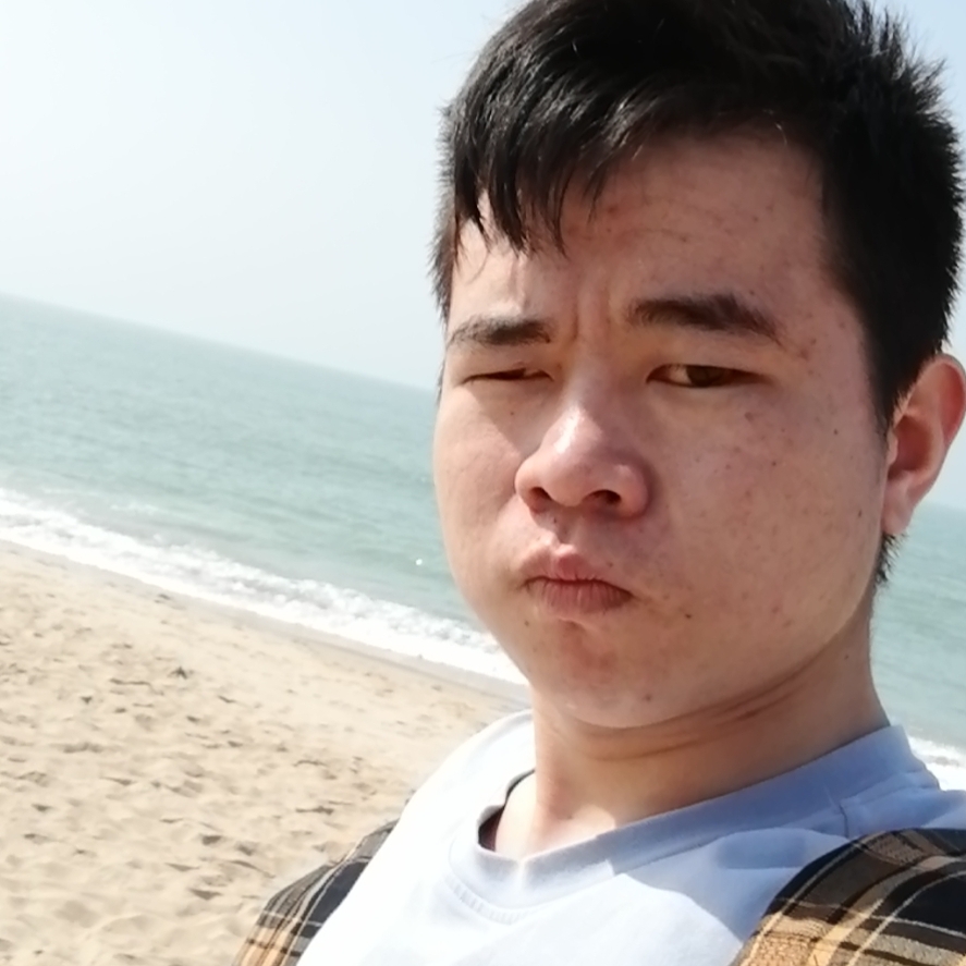 小黄子韬的照片