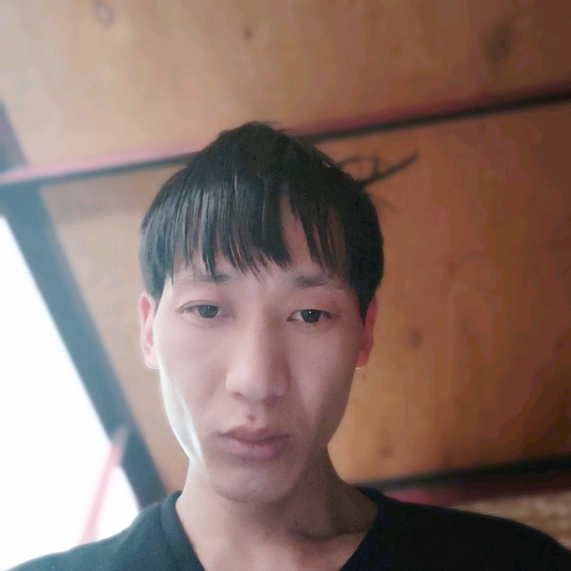 现在迈出的照片