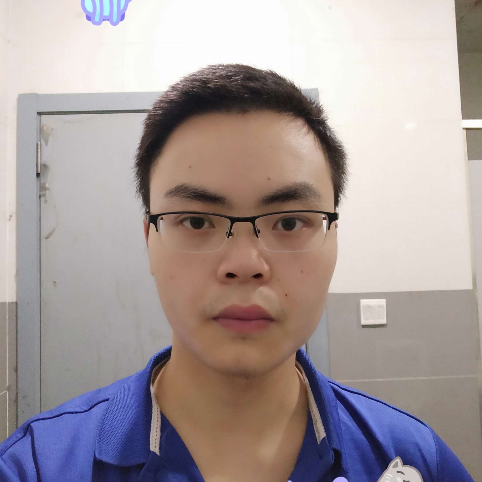 动听用暖光的照片
