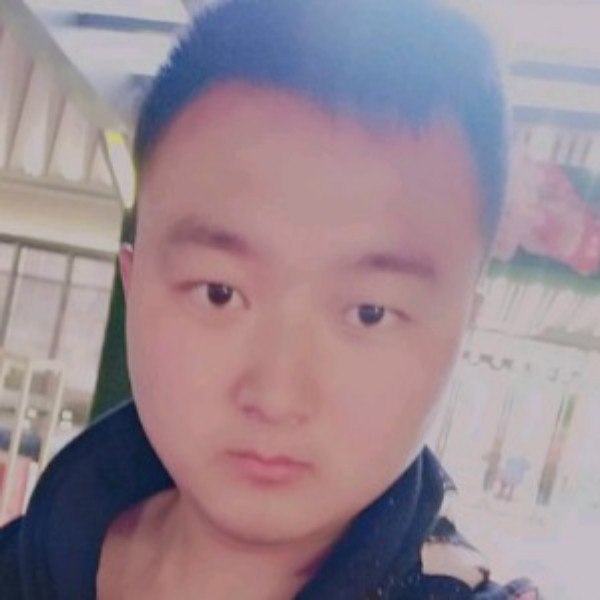 月光用细心的照片