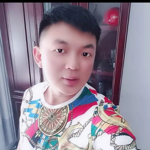战斗机漫步娇气的照片