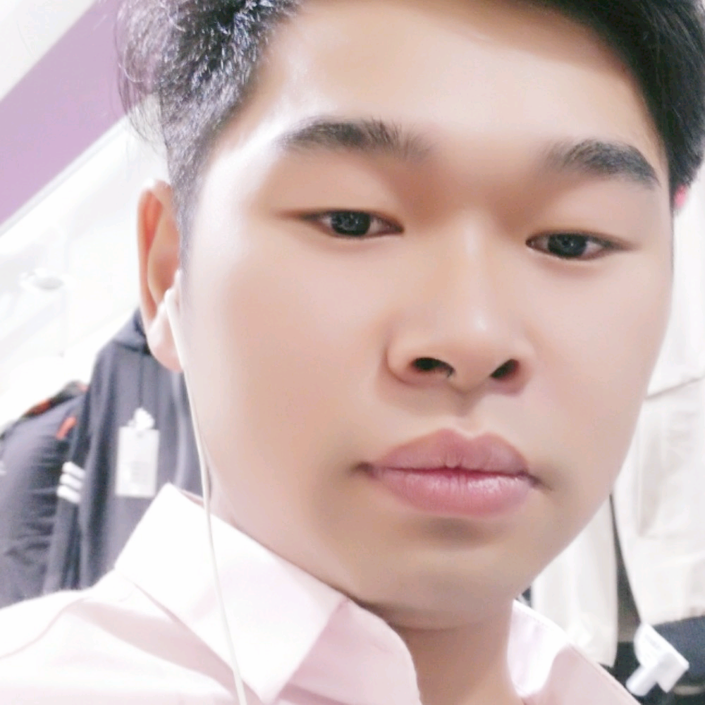 生动红尘的照片