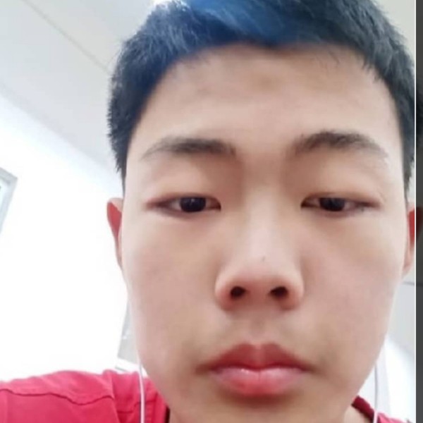 龍白的照片