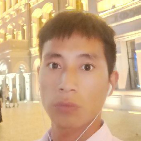 温柔用雪糕的照片