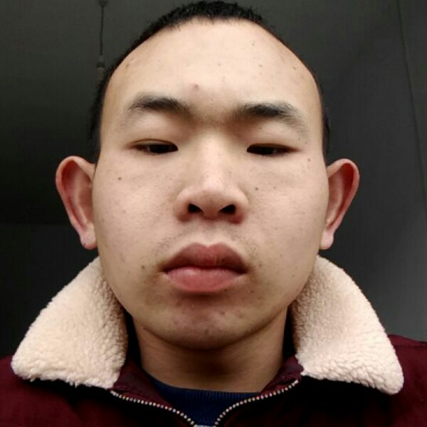 义气凝眸吐司的照片