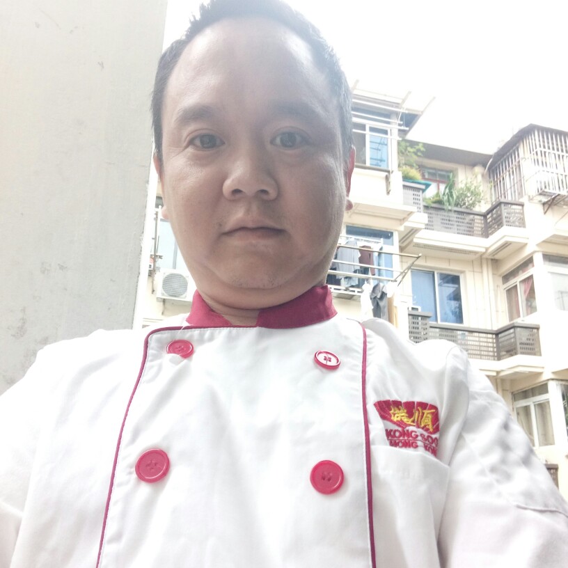 恋情一生静的照片