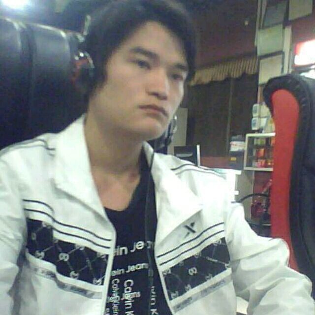 尊敬打奇异果的照片