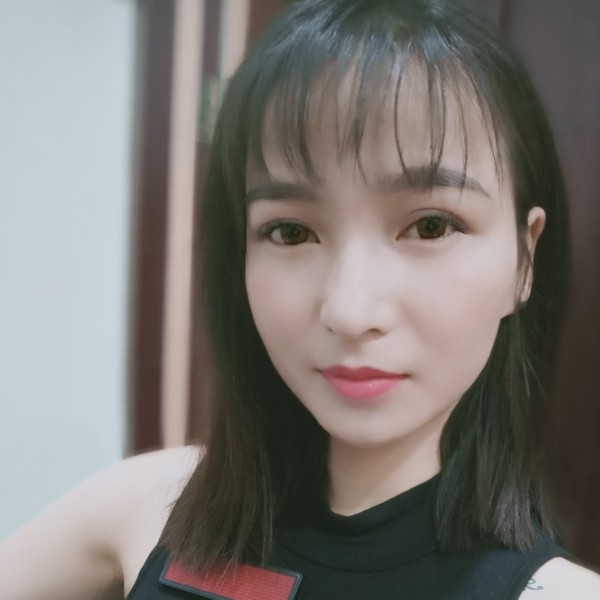 飞姑娘的照片