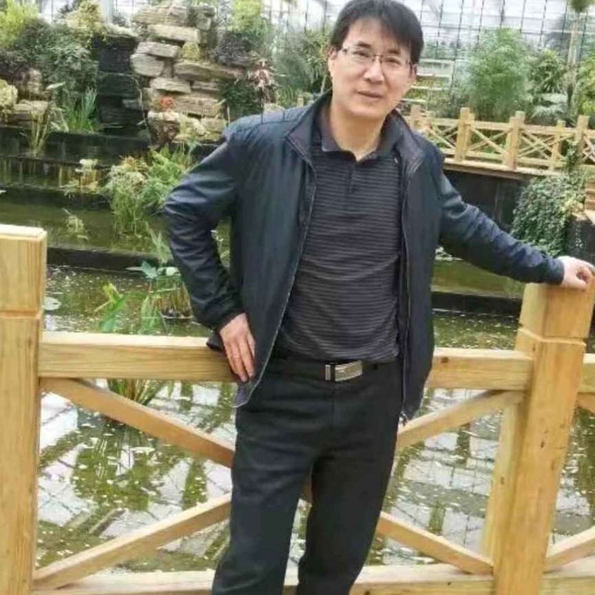 痴情倾心背包的照片