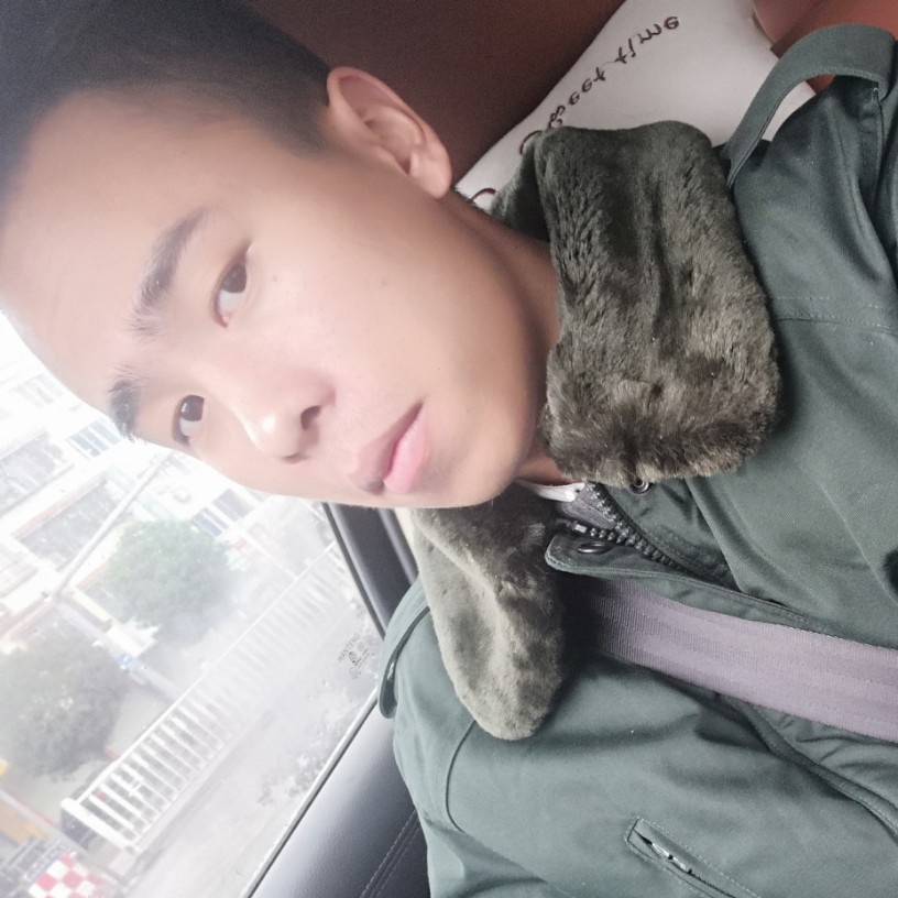幸福浅吻星愿的照片