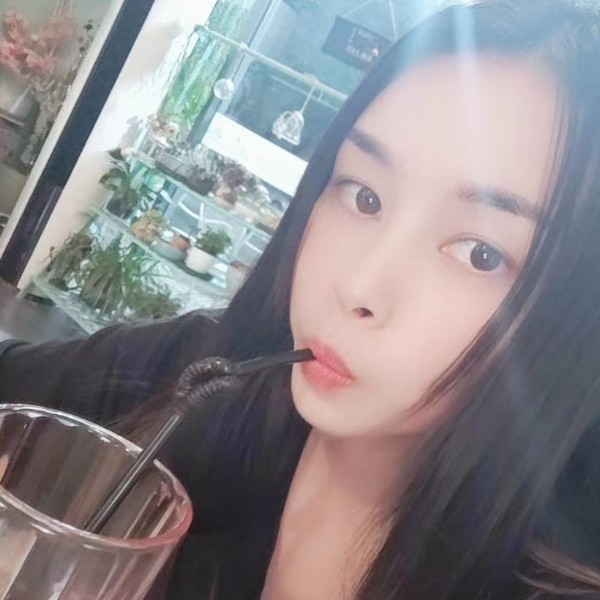 龙的人的照片