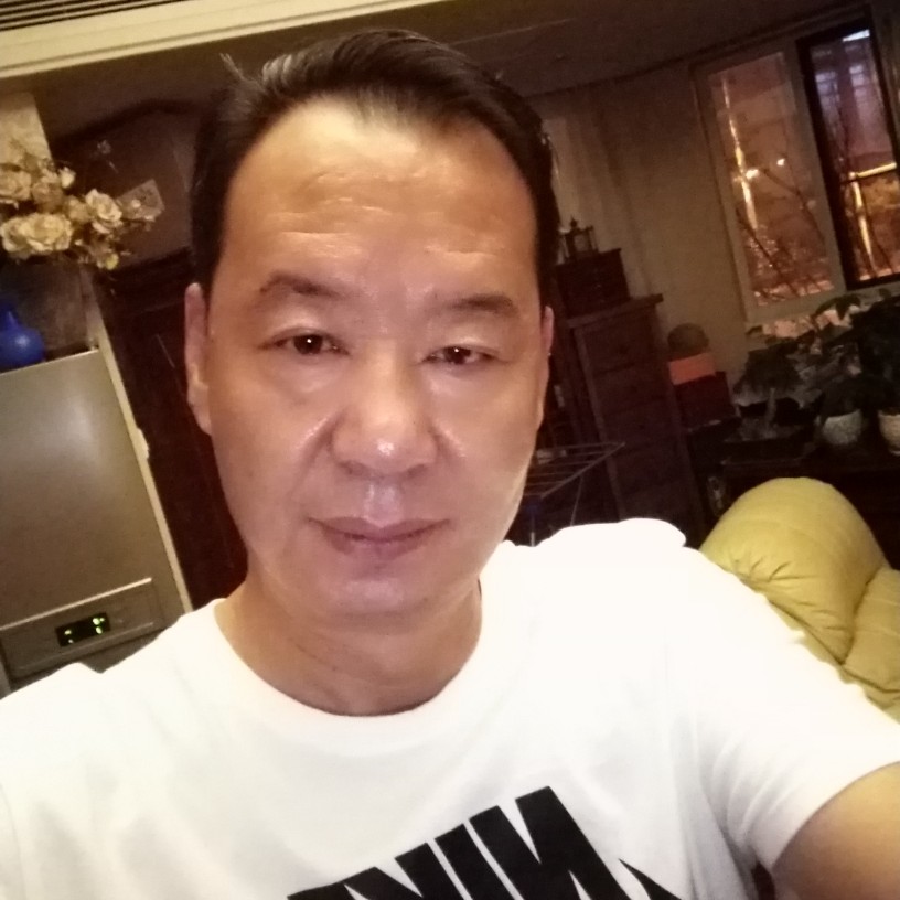 舍百花守一枝清雅的照片