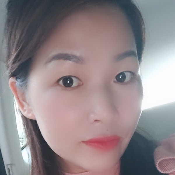 漂亮说蝶衣的照片