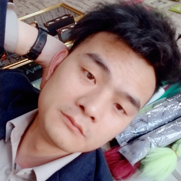 剪影方留胡子的照片