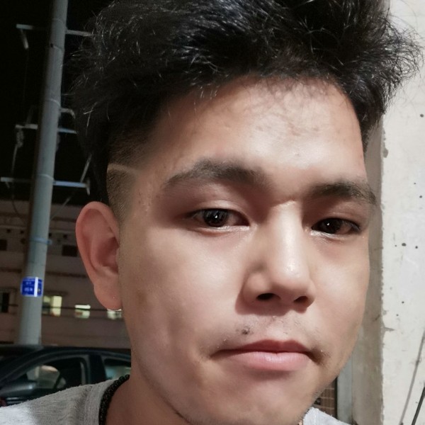 晨纹晖的照片