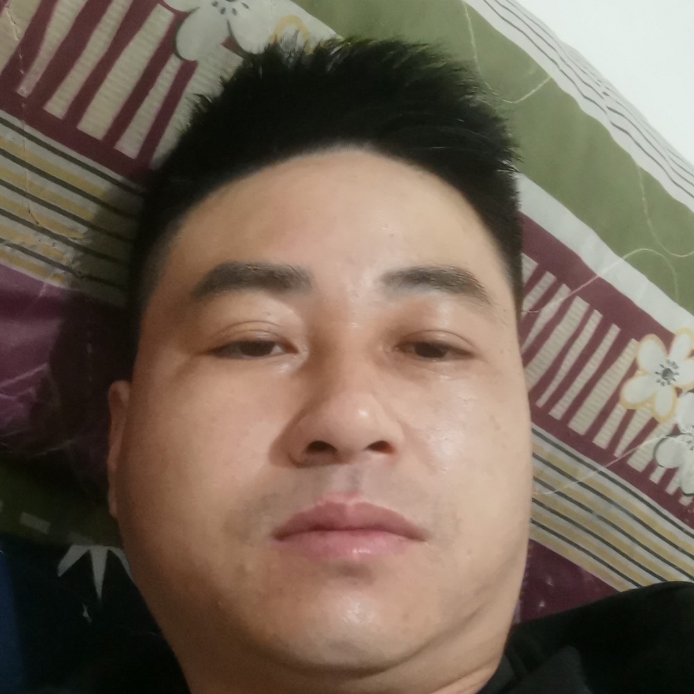 还单身回眸路灯的照片