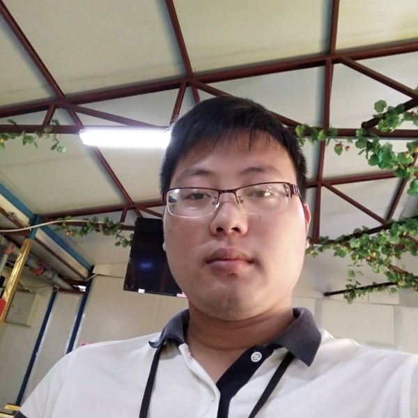 水流云天的照片