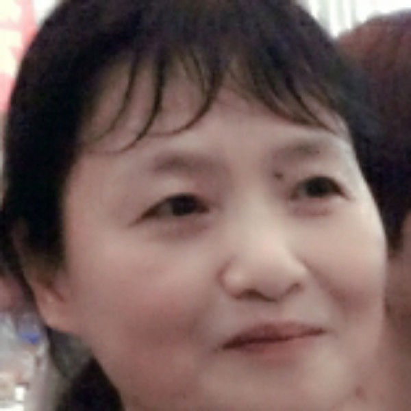 帆布鞋笑忐忑的照片