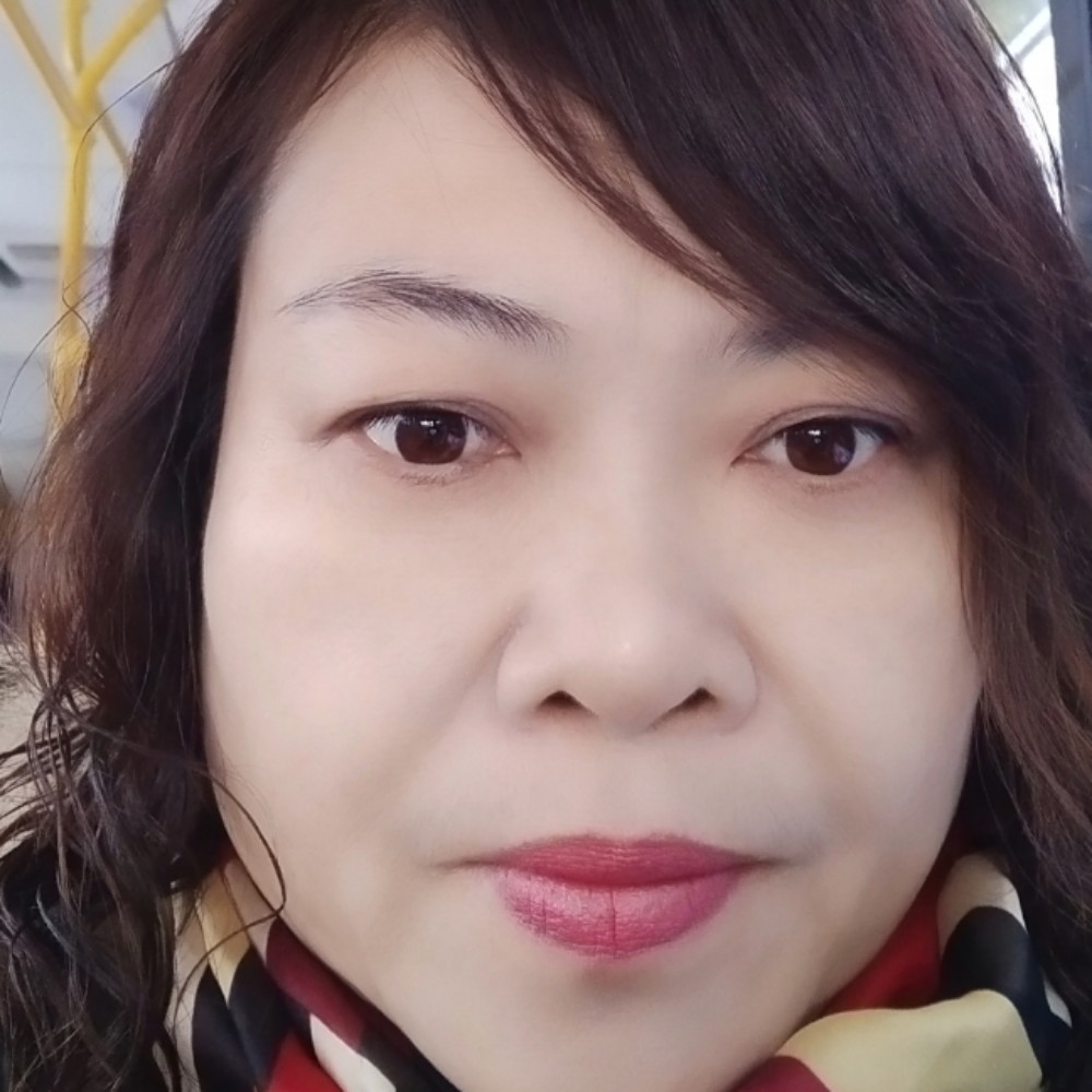 安静倾心雪碧的照片