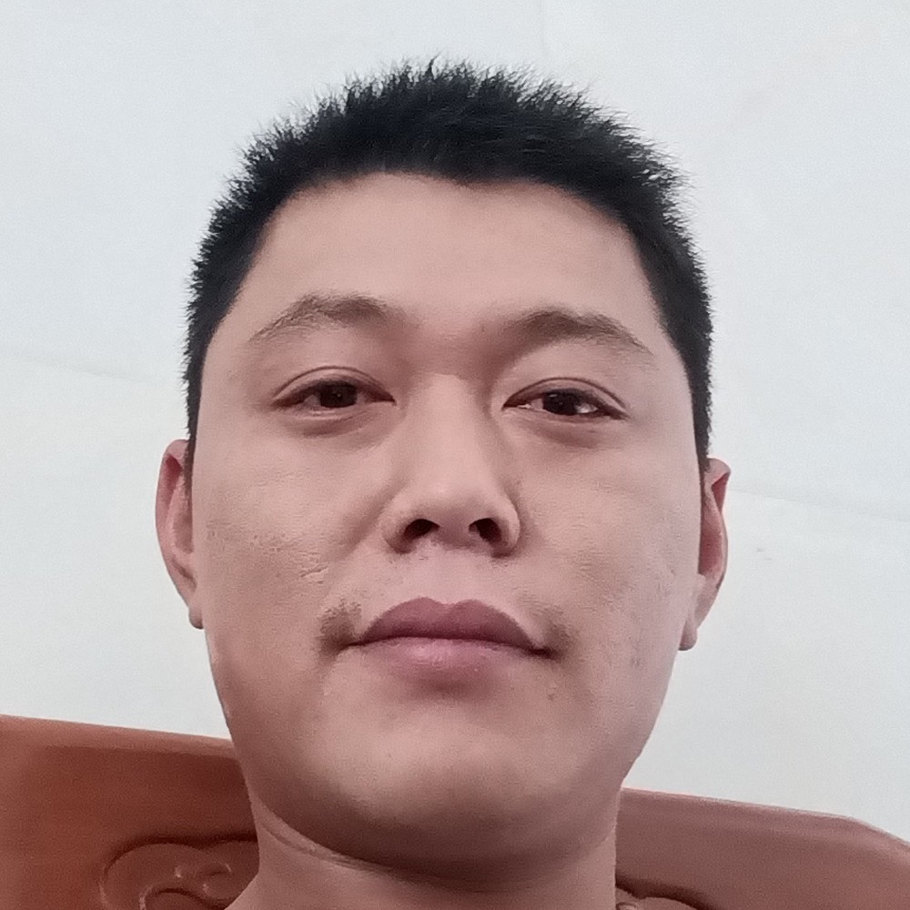 屏幕破了的照片