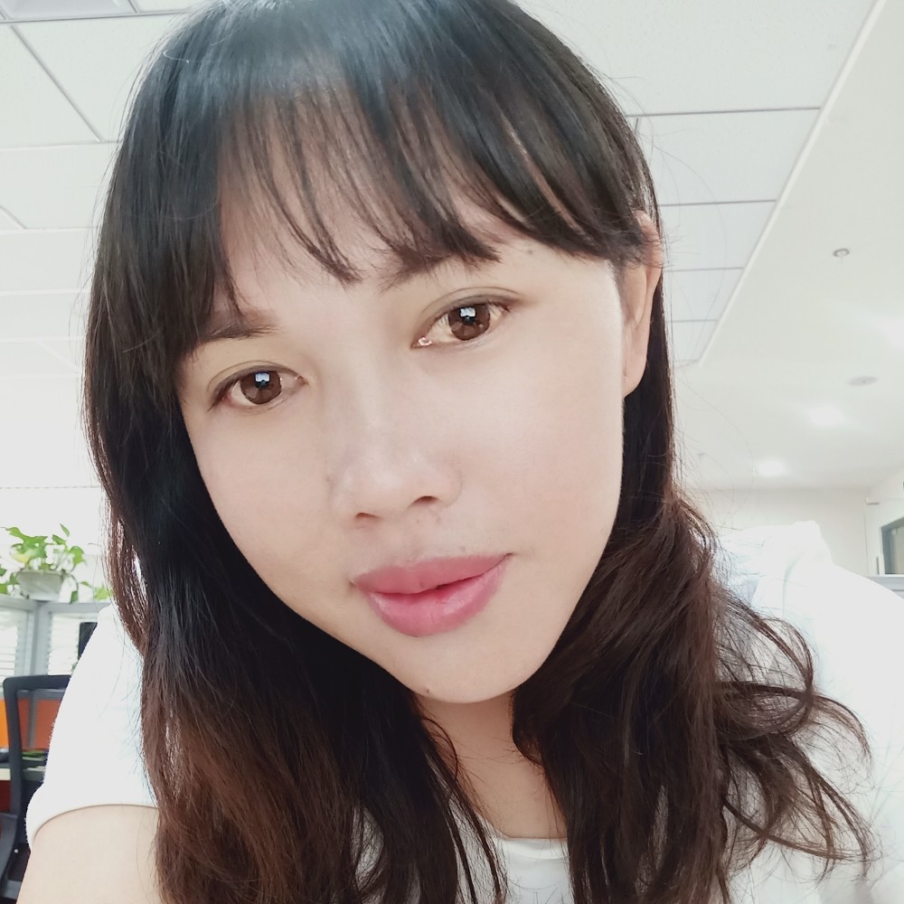 可乐姑娘的照片
