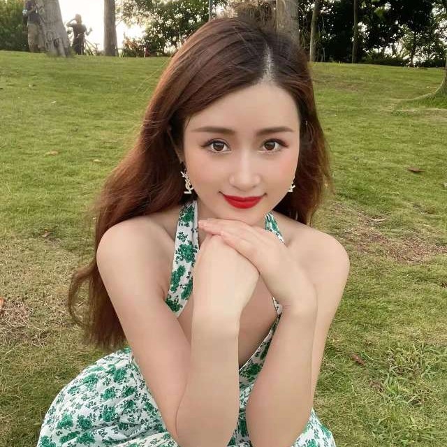 咖啡小猫的照片