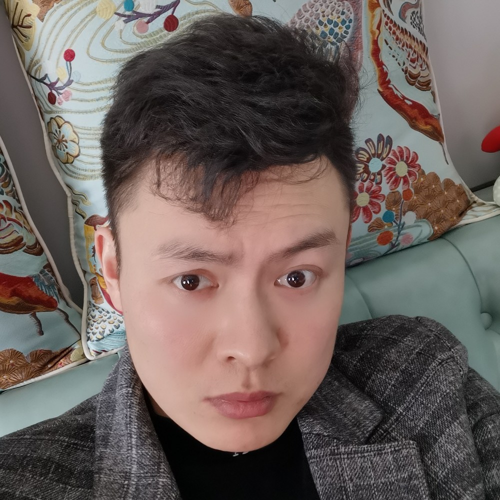 虚幻的青栀的照片