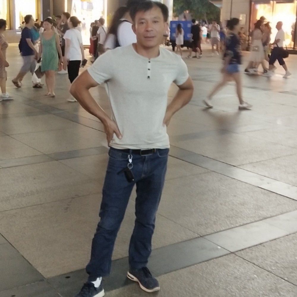 温柔就大山的照片