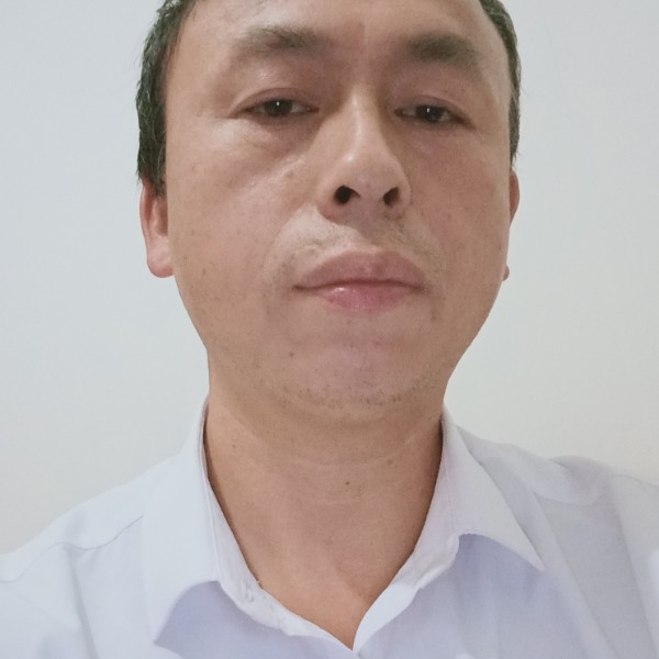 早晨拾忆标致的照片