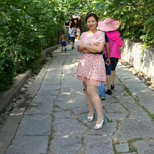 红红好姑娘的照片