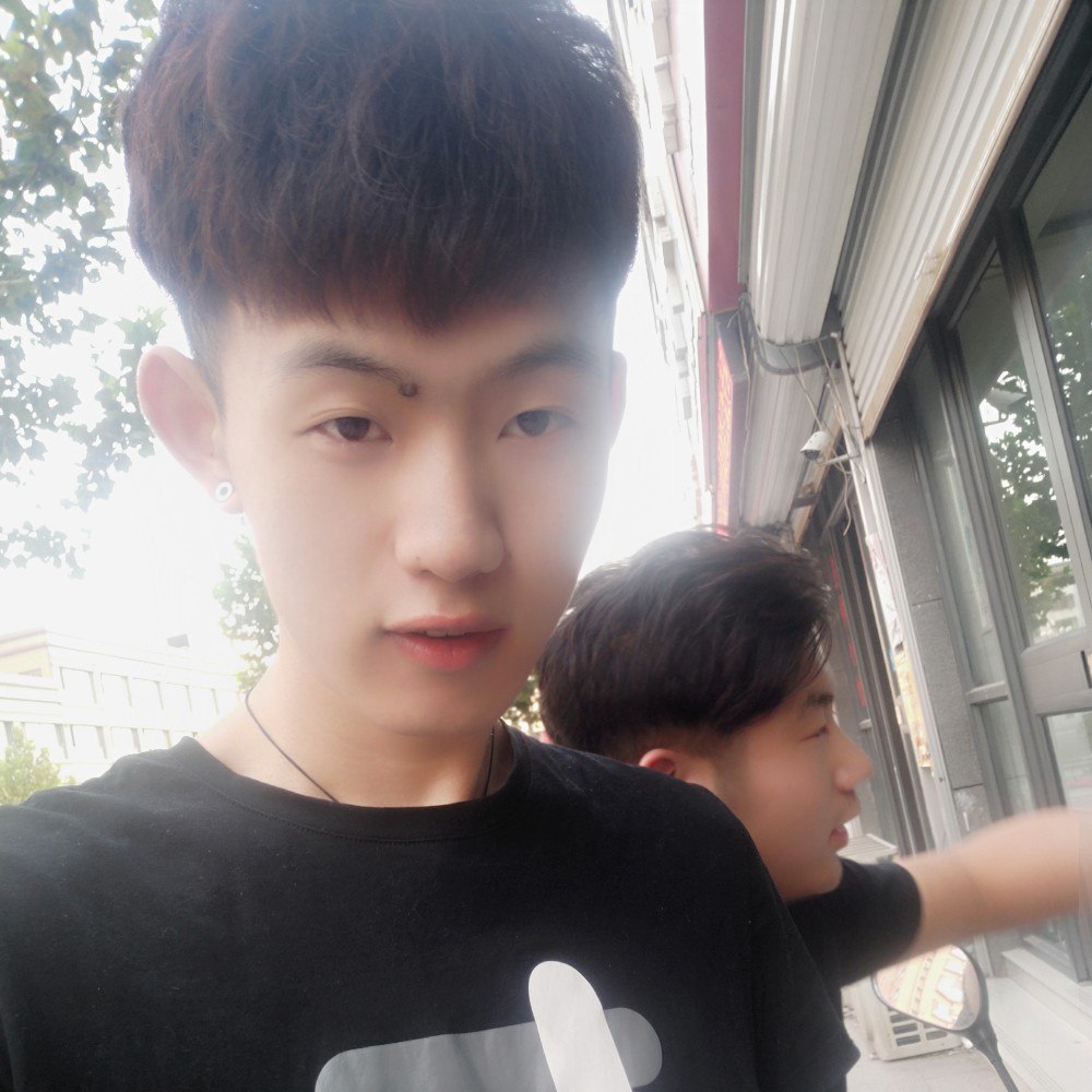 你爱的小哥哥的照片