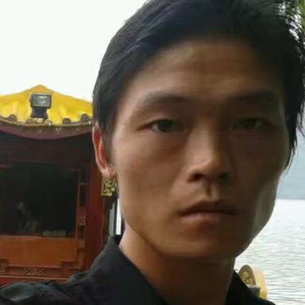 碧影相许洁净的照片