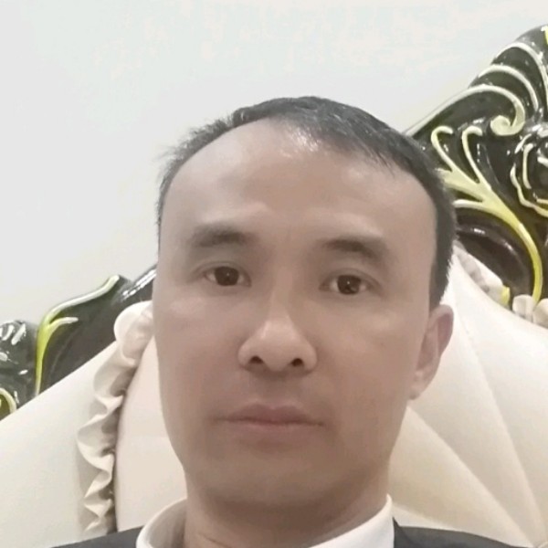 宝贝挽手丰富的照片