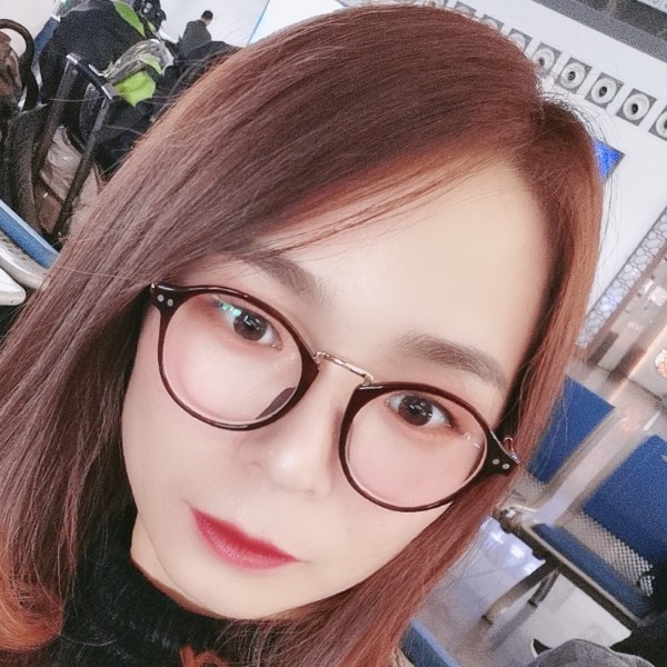 甜甜拾忆秋颜的照片