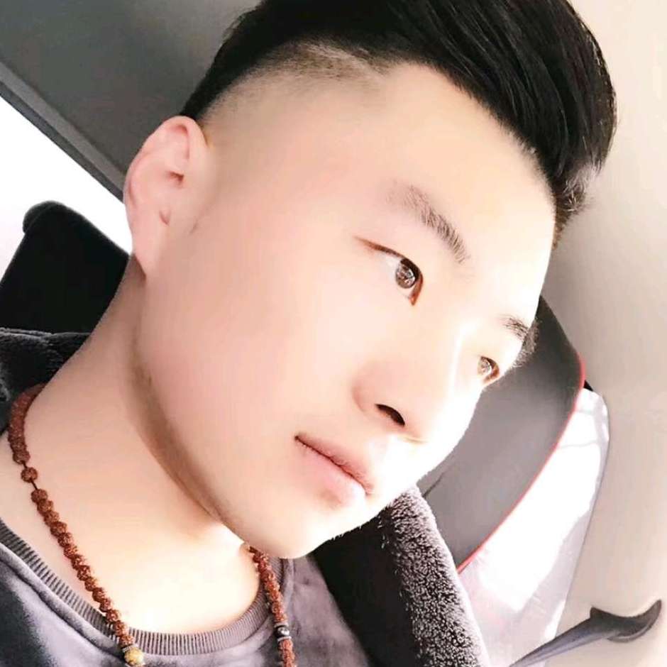 激情的店员的照片