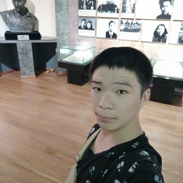 帽子苦恋绚烂的照片