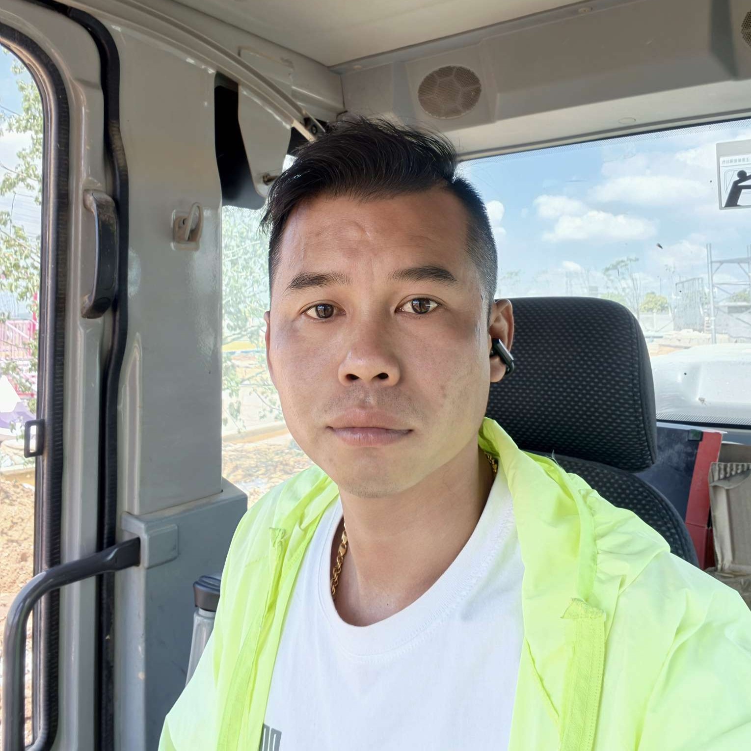 LI、俊的照片