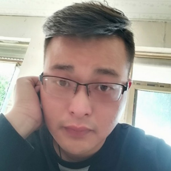 蜡笔小新丢了蜡笔的照片