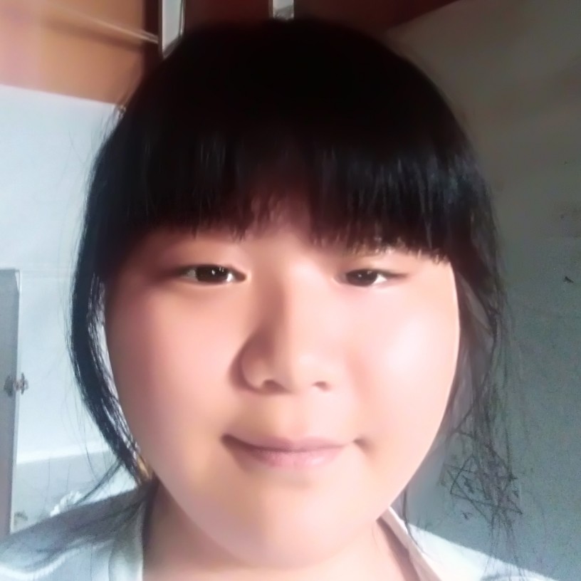 上弦月月的照片