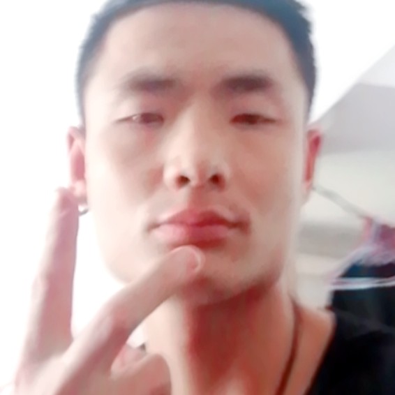 眼睛拾忆谁的照片