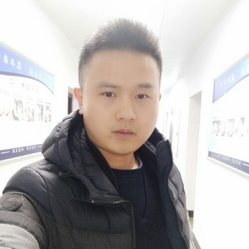 老实巴交的的照片